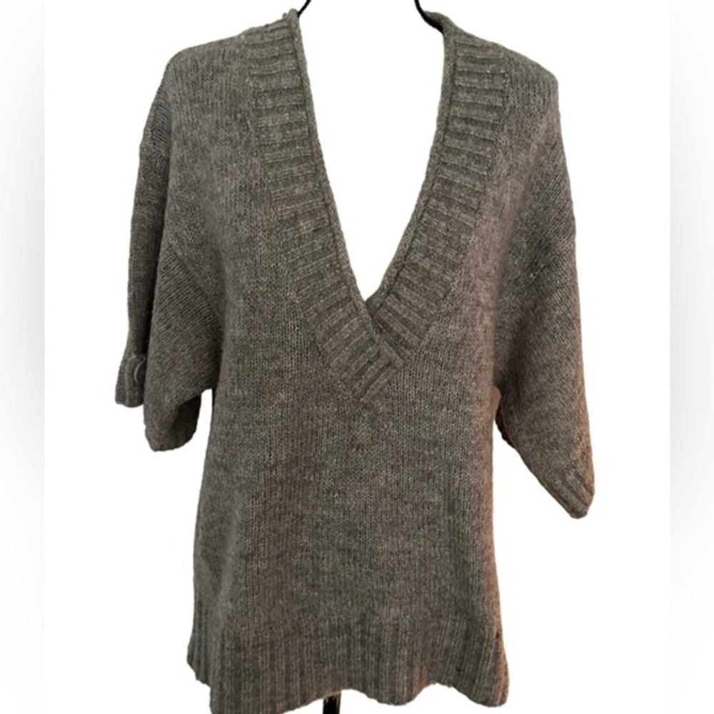 Caroline Tylor size L sweater 3/4 sleeves wool blend